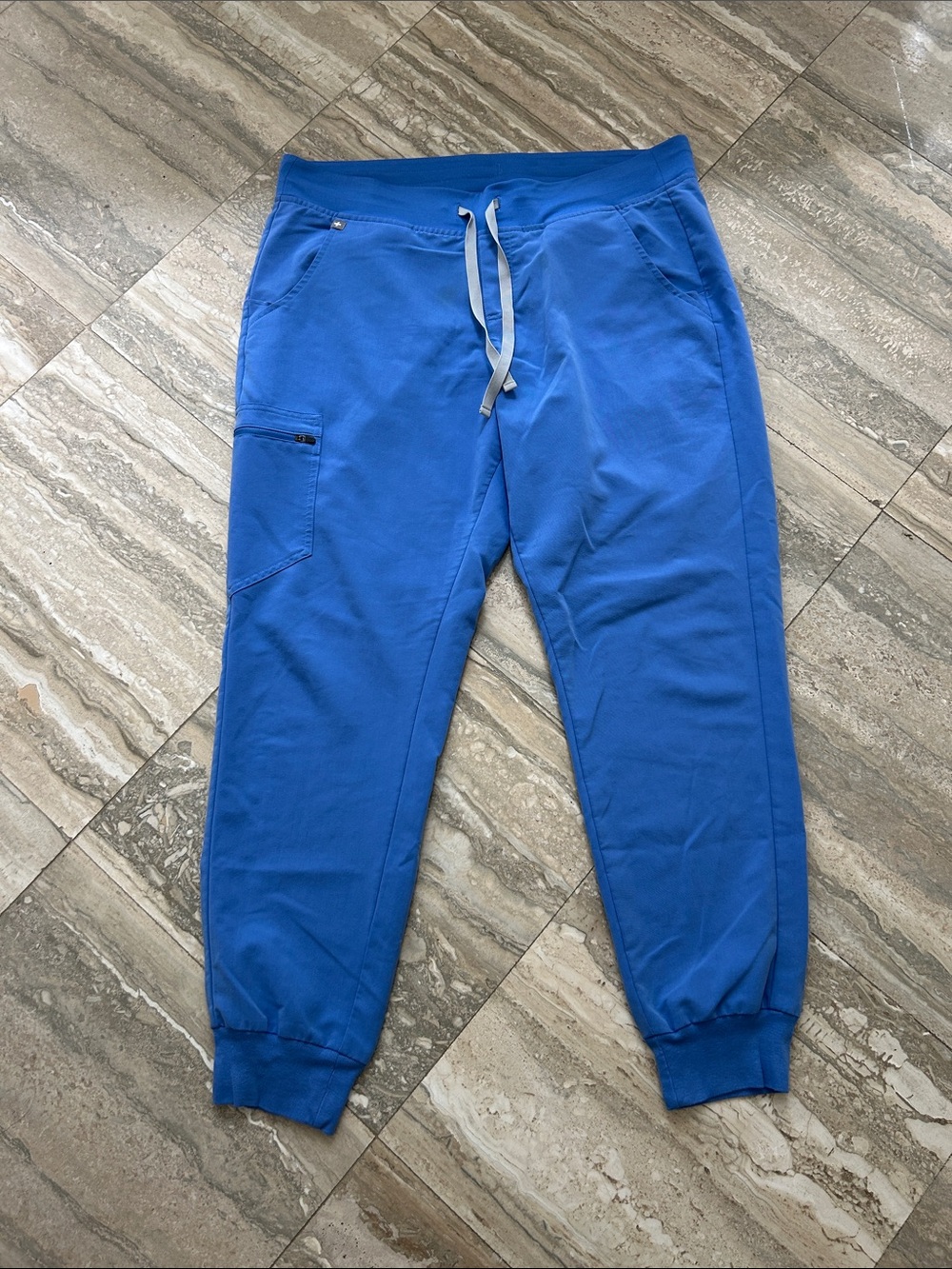 Figs women’s Zamora Jogger Scrub Pant ceil blue size large